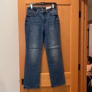 NWT NYDJ Marilyn Straight jeans size 6
